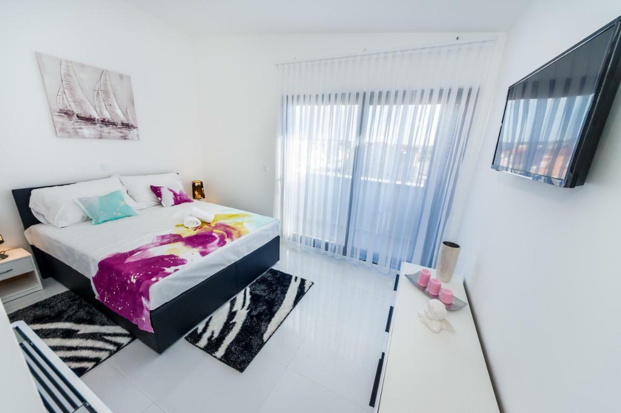 Apartments Menalo 扎顿 外观 照片